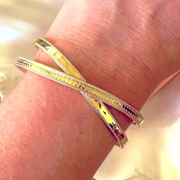ANNA BECK Classic Cross Gold / Hammered Cuff Bracelet - NIB - Picture 1 of 8